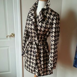 Vertigo Paris Houndstooth Trench Coat